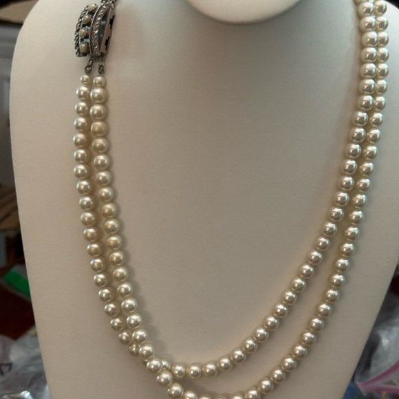 Sarah Coventry Jewelry - Elegant Faux Pearl Necklace with Silver Accents